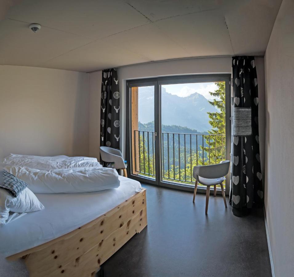 Berghotel Mettmen Schwanden  Exterior photo
