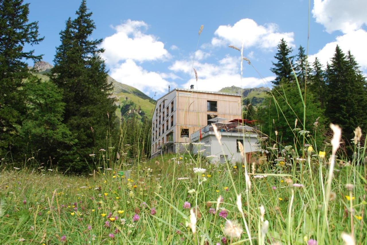Berghotel Mettmen Schwanden  Exterior photo